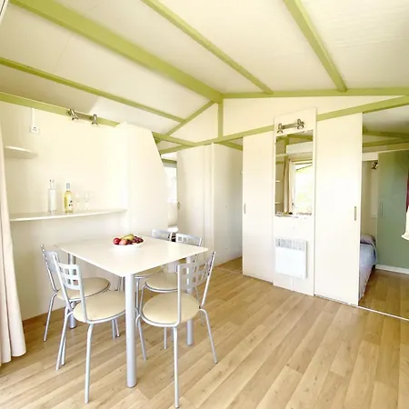 La Liccia - Camping&village אתר קמפינג 3*